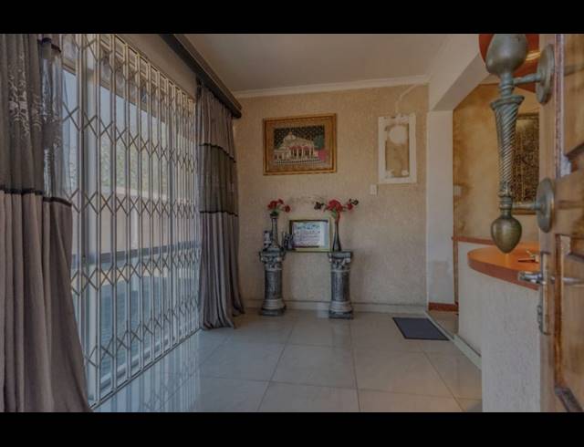 3 BEDROOM HOUSE FOR SALE IN SYDENHAM